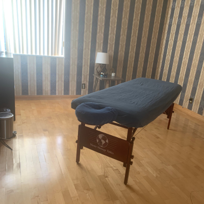 massage table in a room